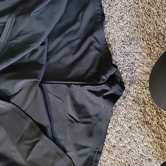 STUNNING NEW STRIPED SKIRT ONE PIECE BOY SHORT BATHING SUIT - Picture 4 of 9